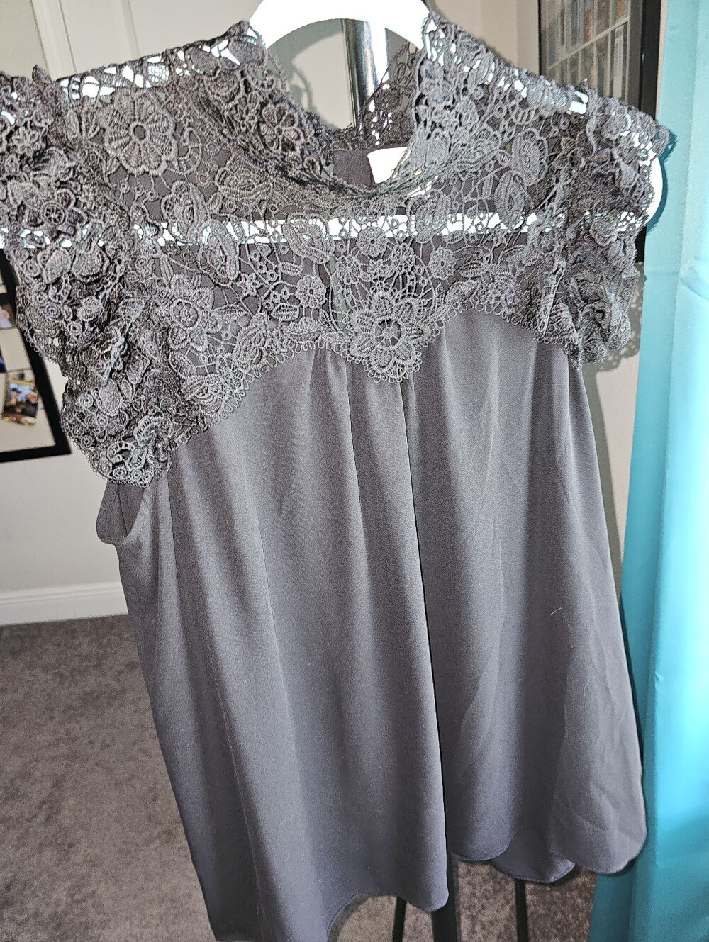 Kate Spade Black Lace Yoke Sleeveless Camisole Sz XL - Picture 1 of 10